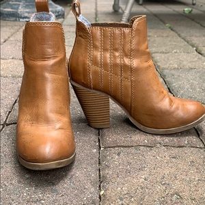 Brown 3’’ booties